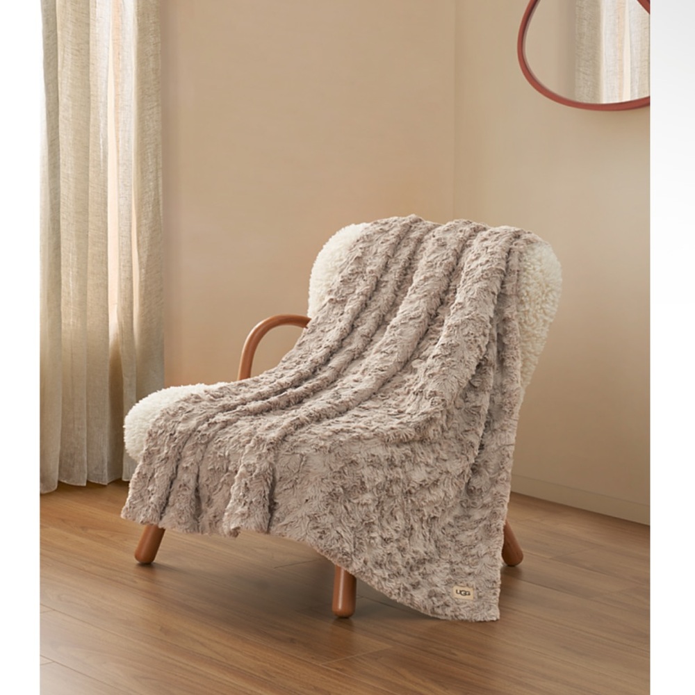 UGG Cozy Beige Faux Fur Throw